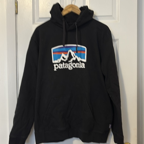 Patagonia Uprisal Hoody in black XL. Unisex. Excellent condition - Picture 2 of 5